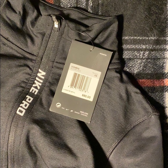 Nike workout sweater - Picture 2 of 3